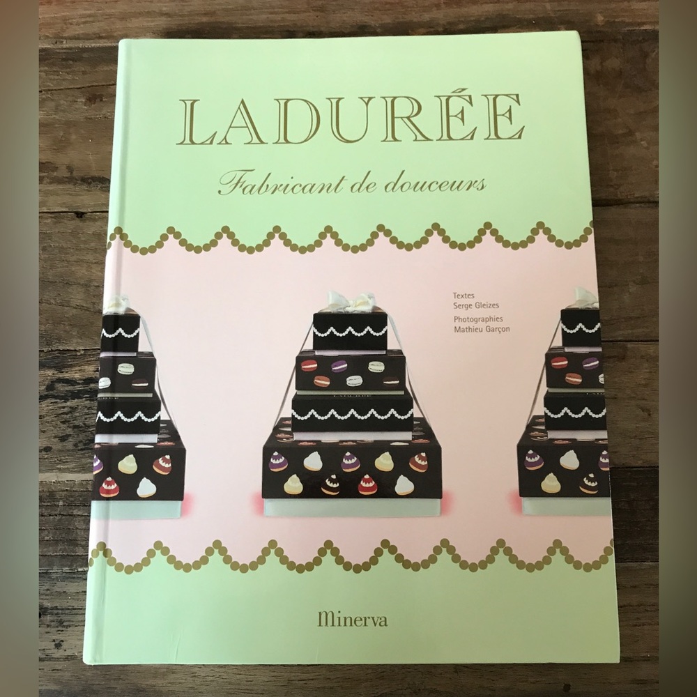 NWOT Laudree Paris Sweet Delights French and English Minvera Keepsake Book 2006